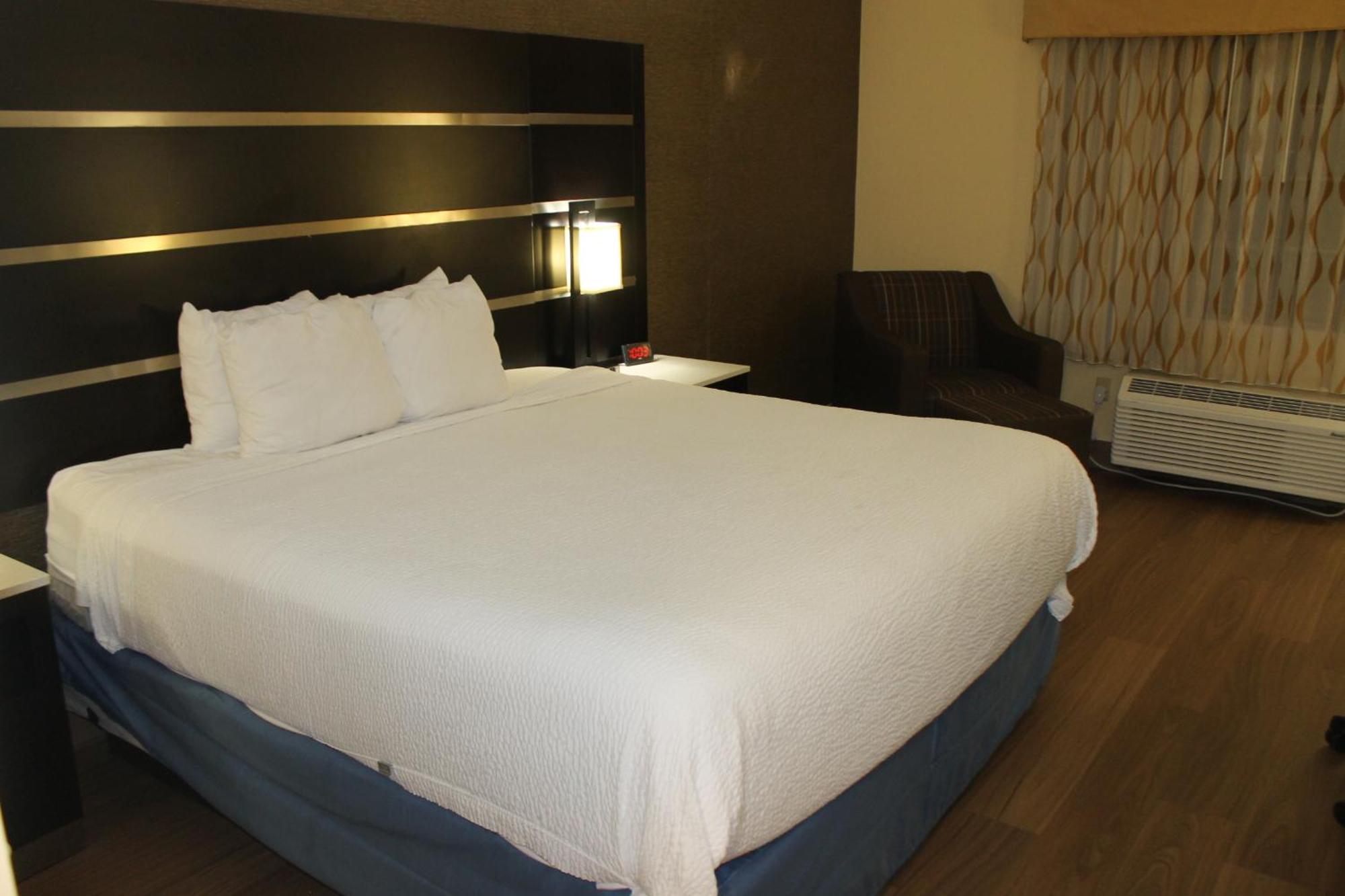Days Inn By Wyndham Budd Lake Экстерьер фото