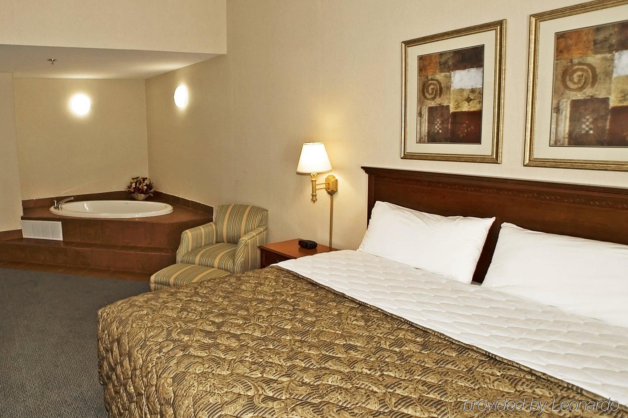 Days Inn By Wyndham Budd Lake Номер фото